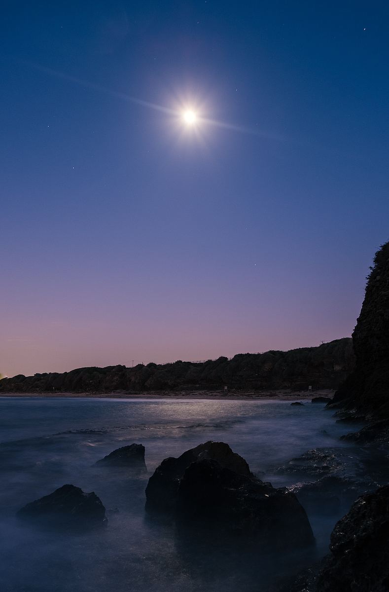 月亮,岩石,音像和夜景