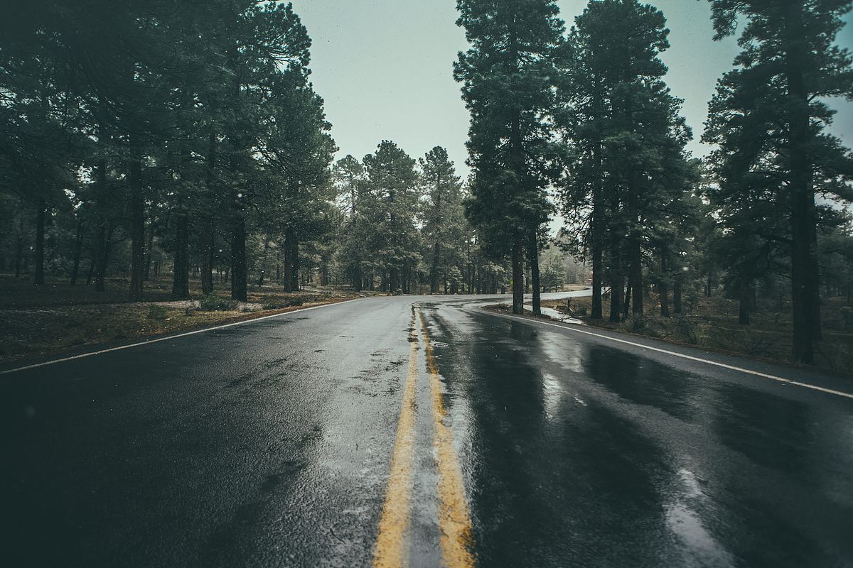 弯曲道路