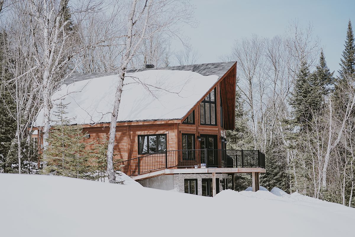 雪中的小屋