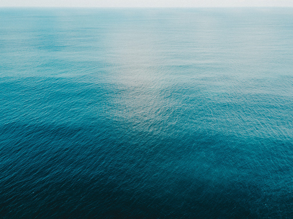 蓝色海水摄影图图片