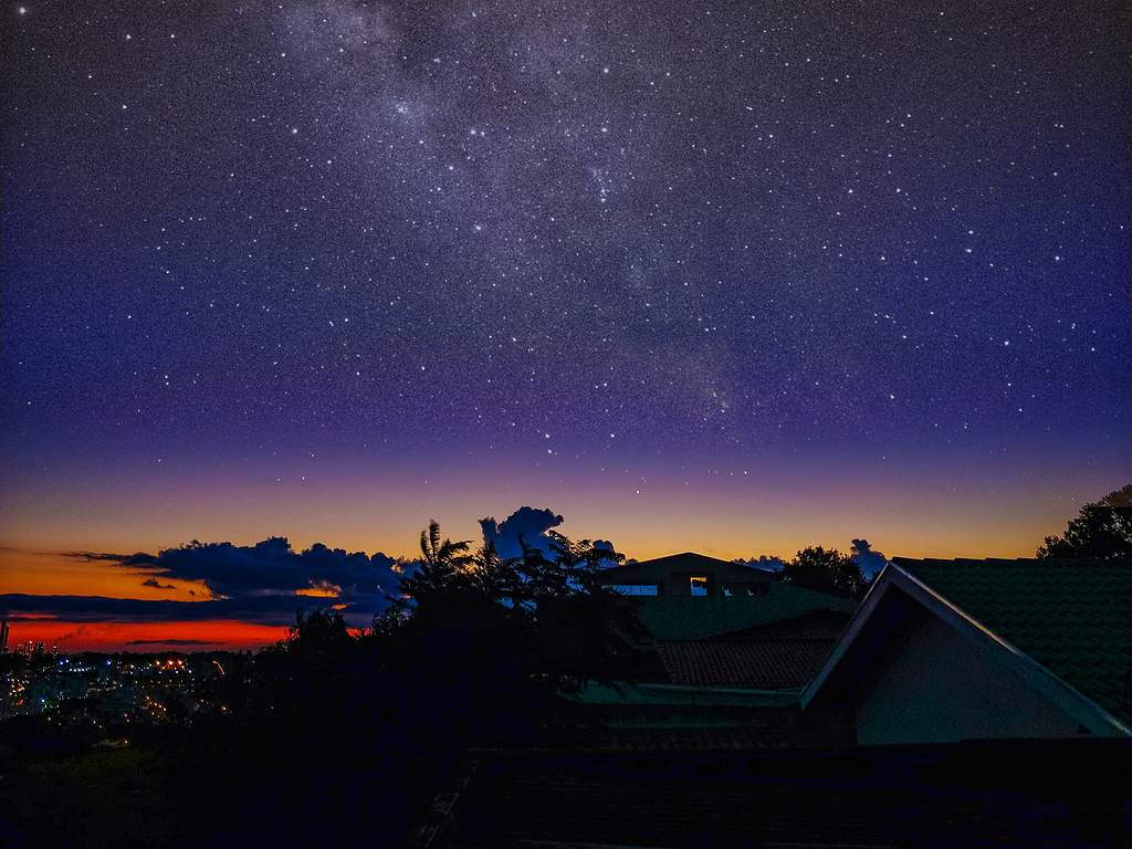 夜间黑天