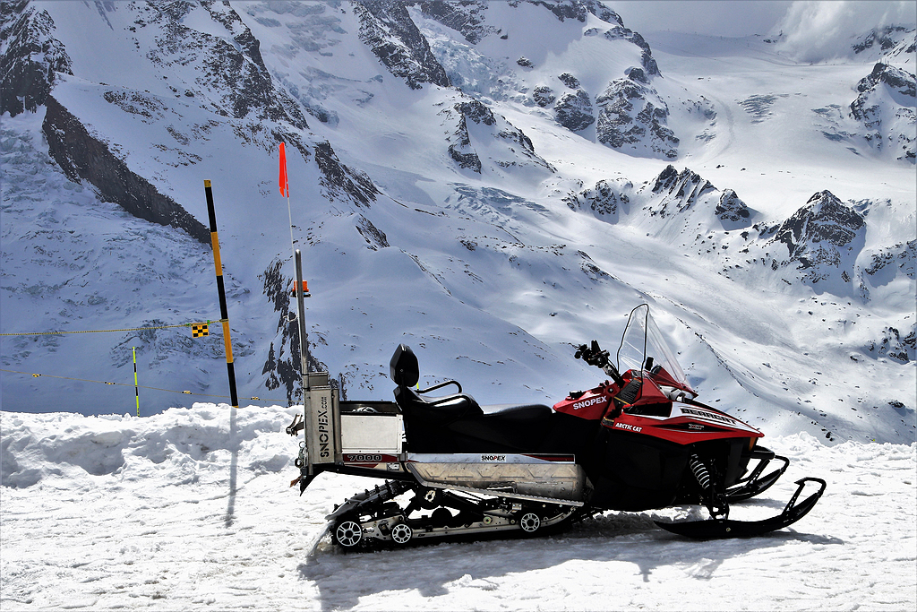 雪地车 素材 免费雪地车图片素材 雪地车素材大全 万素网