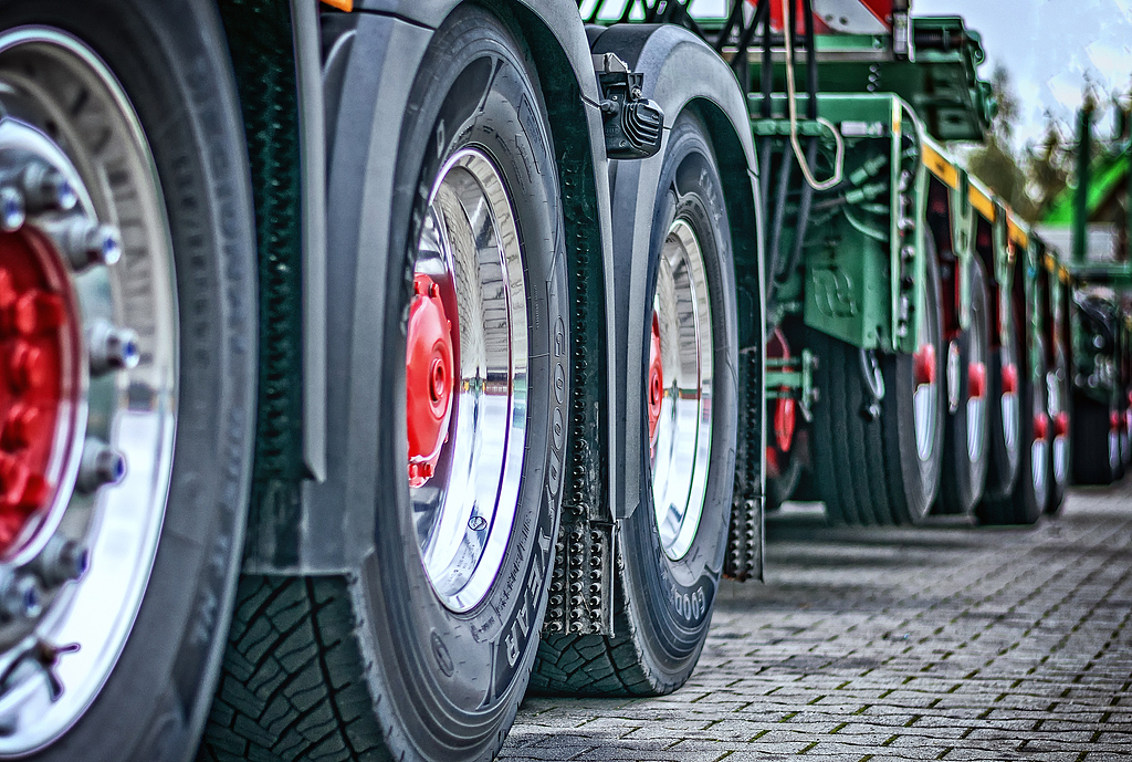 卡车重型拖拉机运输交通特别运输车轮成熟轴低床拖车铬机额外的长度