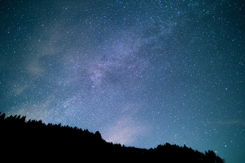 天空夜晚风景户外天上的云星系星降水大背景下和平纯洁秋天白天度假海滩没有人纹波层多彩摄影图素材图片下载 万素网