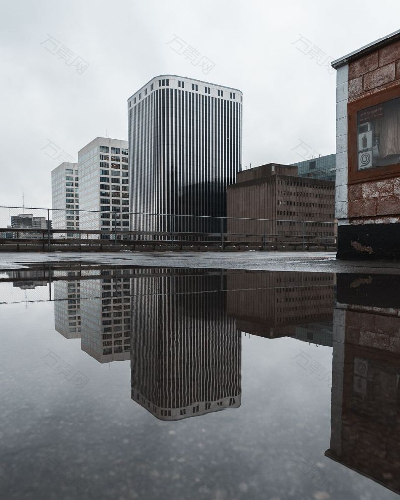 雨后的城市积水