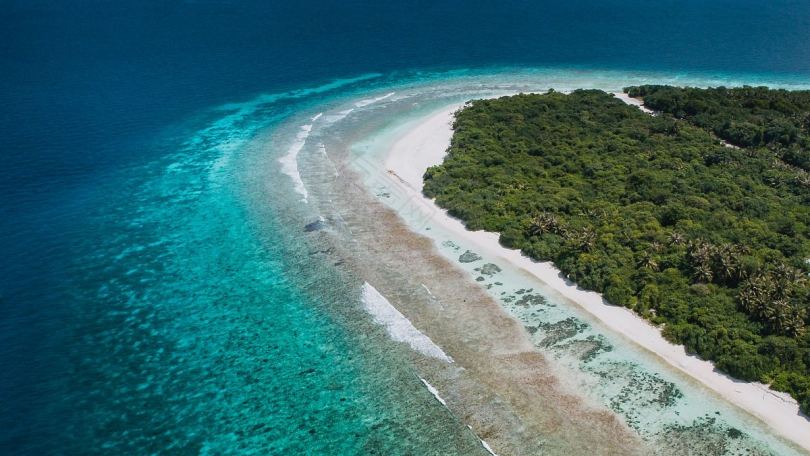 树海泻湖和无人驾驶飞机