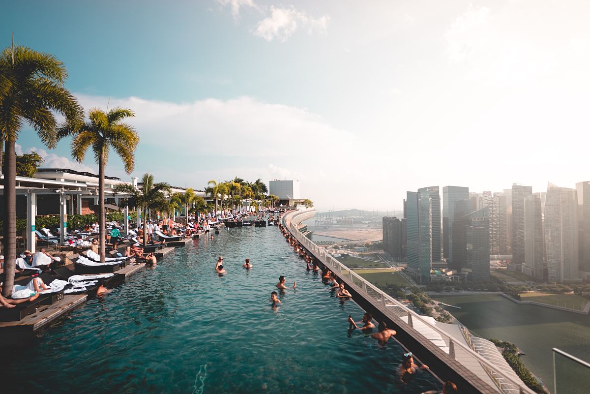 新加坡的屋顶游泳池