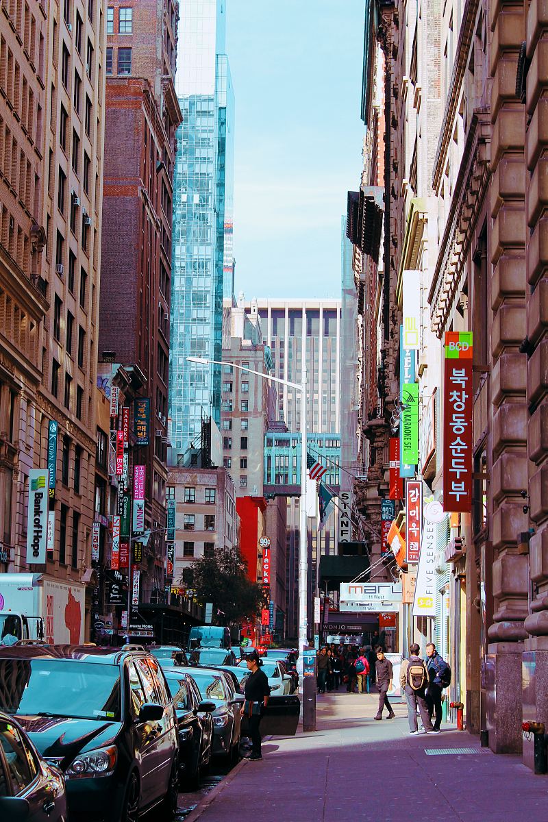 纽约韩国城阳光明媚的一天