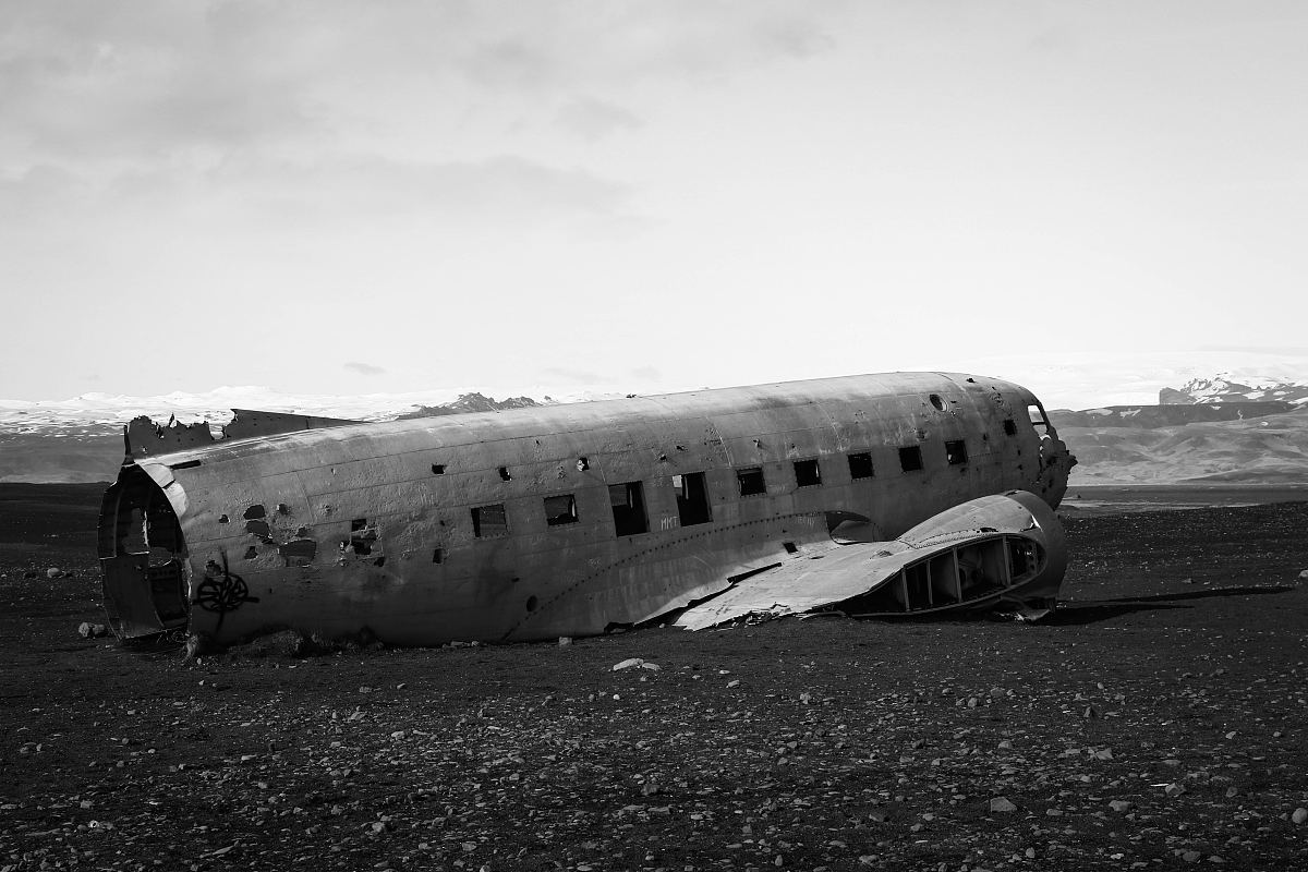 飞机遗骸图片